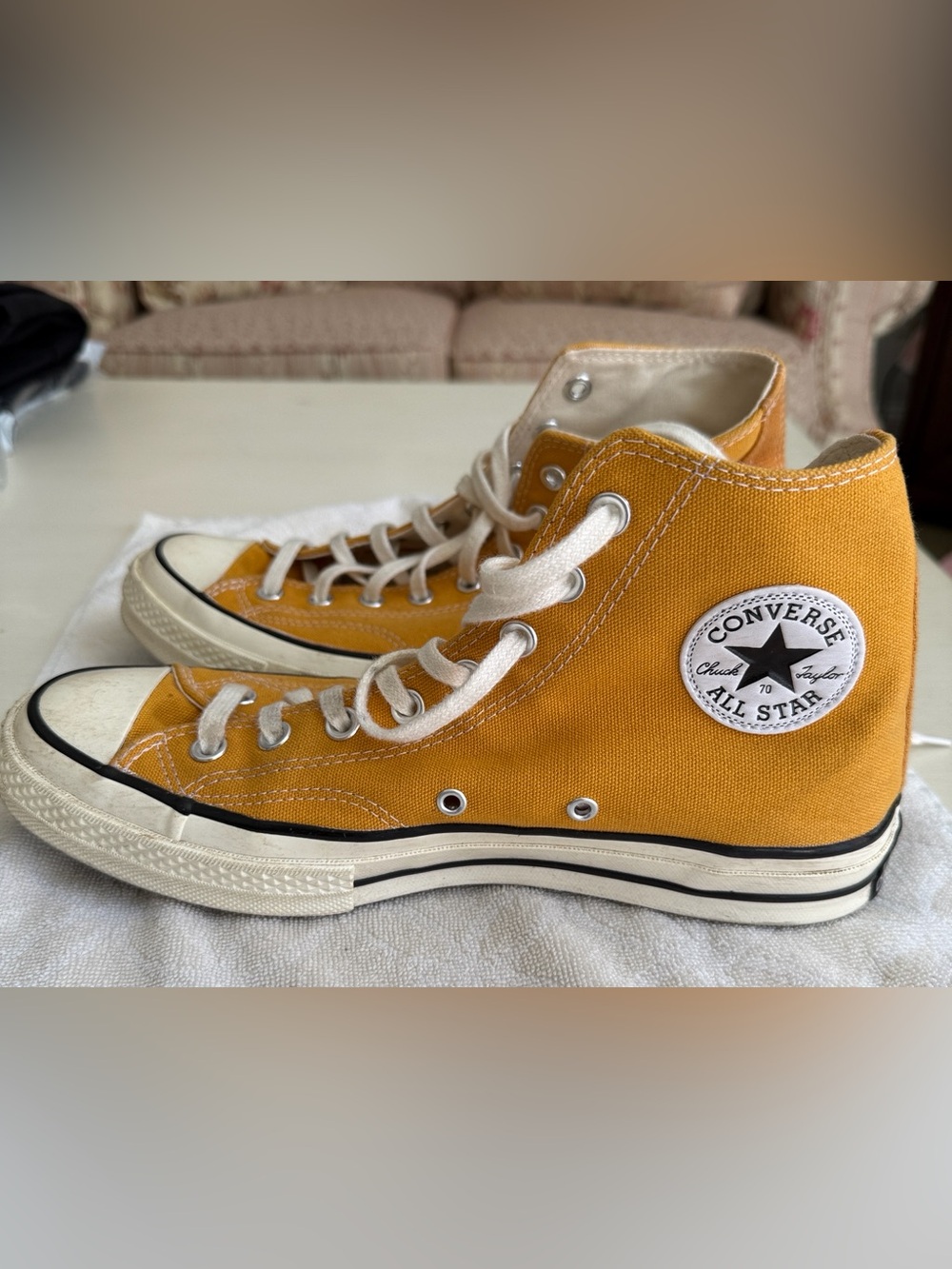 Converse Mustard Yellow High-Top Canvas Sneakers woman sz 10.5
